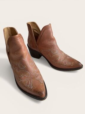 Circle G Womens Western Leather Ankle Boot Snip Toe Embroidered Sz 8.5 Cowgirl